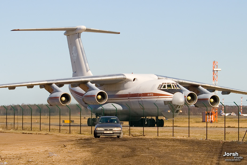 Air Almaty 🇰🇿 - Ilyushin Il-76TD (UP-I7601)